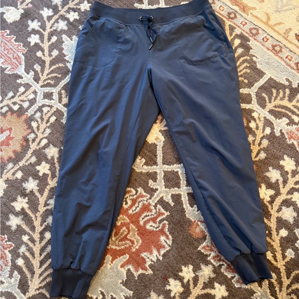 Athleta Gray Blue Lined Jogger